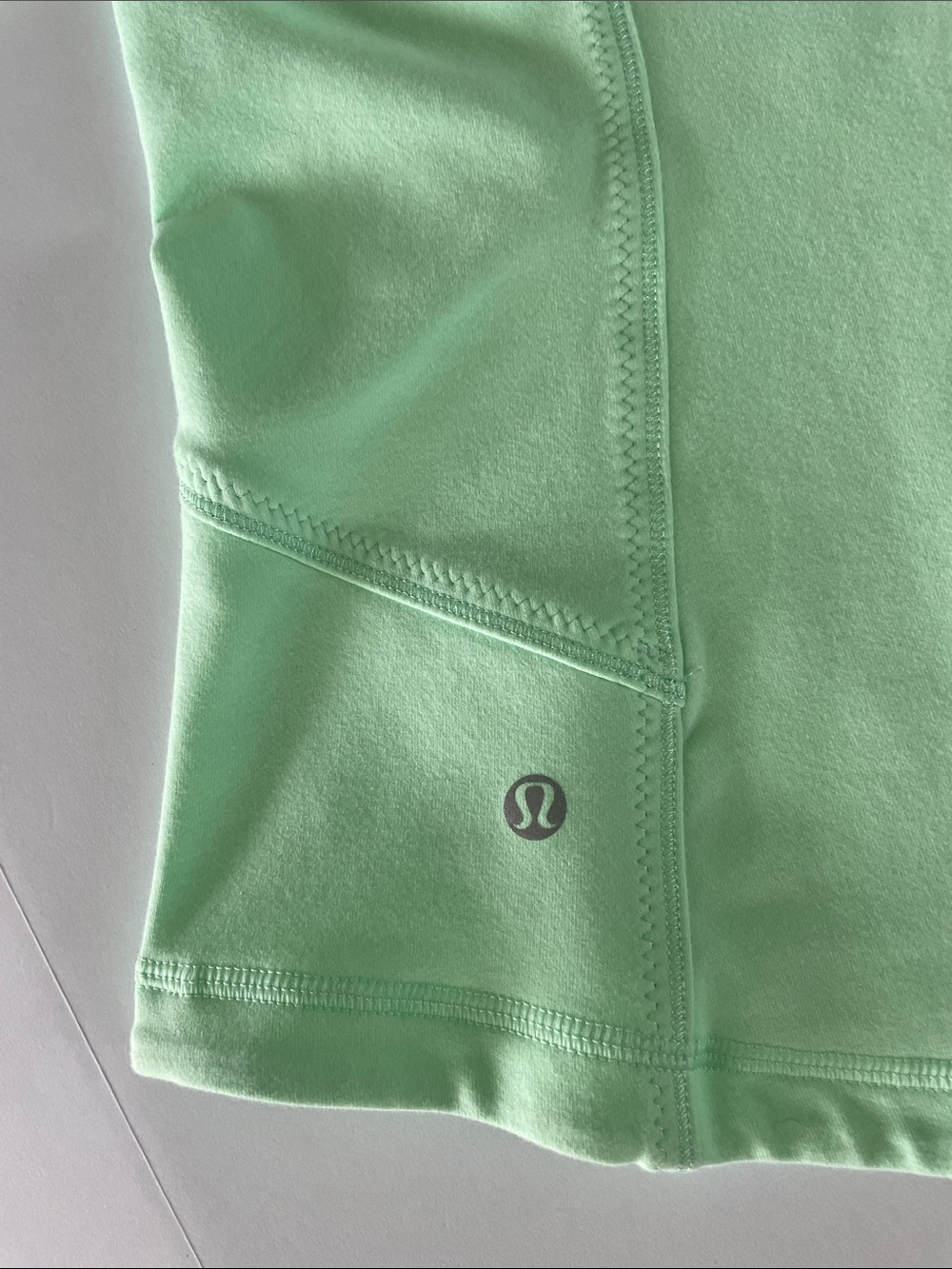 Lululemon Women's Mint Zip-Up Jacket Size 8 - Picture 15 of 16